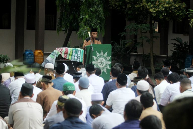 Warga Muhammadiyah Laksanakan Sholat Ied Lebih Awal