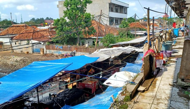 Tenda pedagang pasar Anyar Tangerang