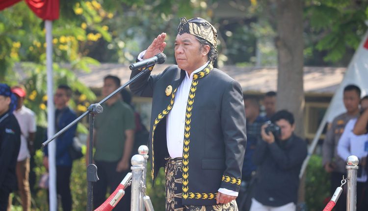 Pj Gubernur Banten memimpin upacara dihari HUT BANTEN ke-23